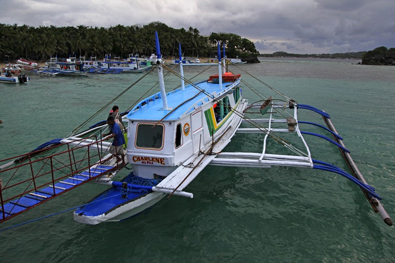 美丽长滩岛-出海的主要交通工具—螃蟹船